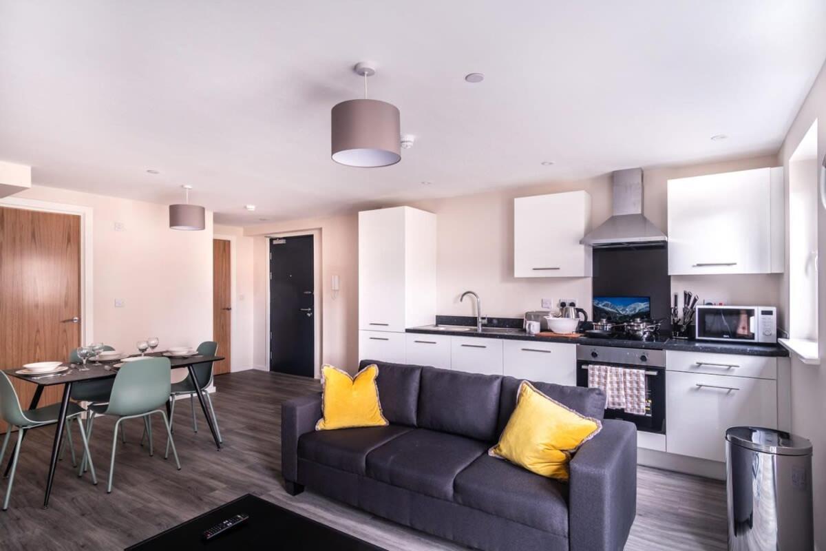 Modern & Spacious 2 Bed Apartment In Manchester Eksteriør billede