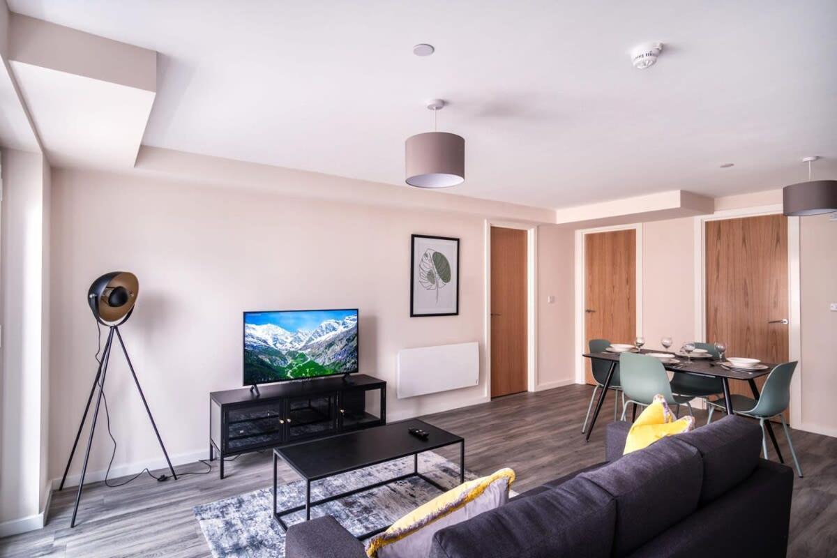 Modern & Spacious 2 Bed Apartment In Manchester Eksteriør billede