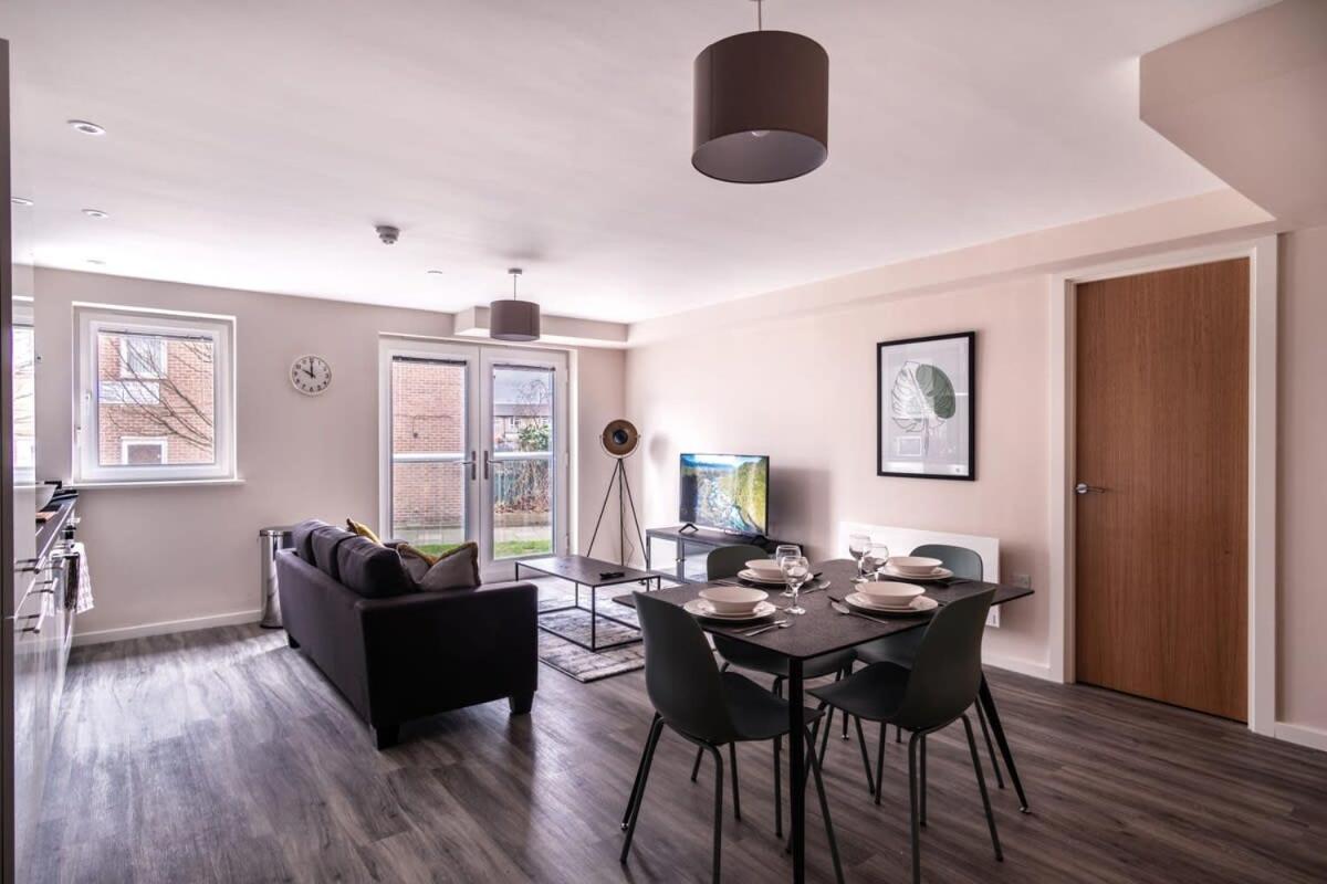 Modern & Spacious 2 Bed Apartment In Manchester Eksteriør billede